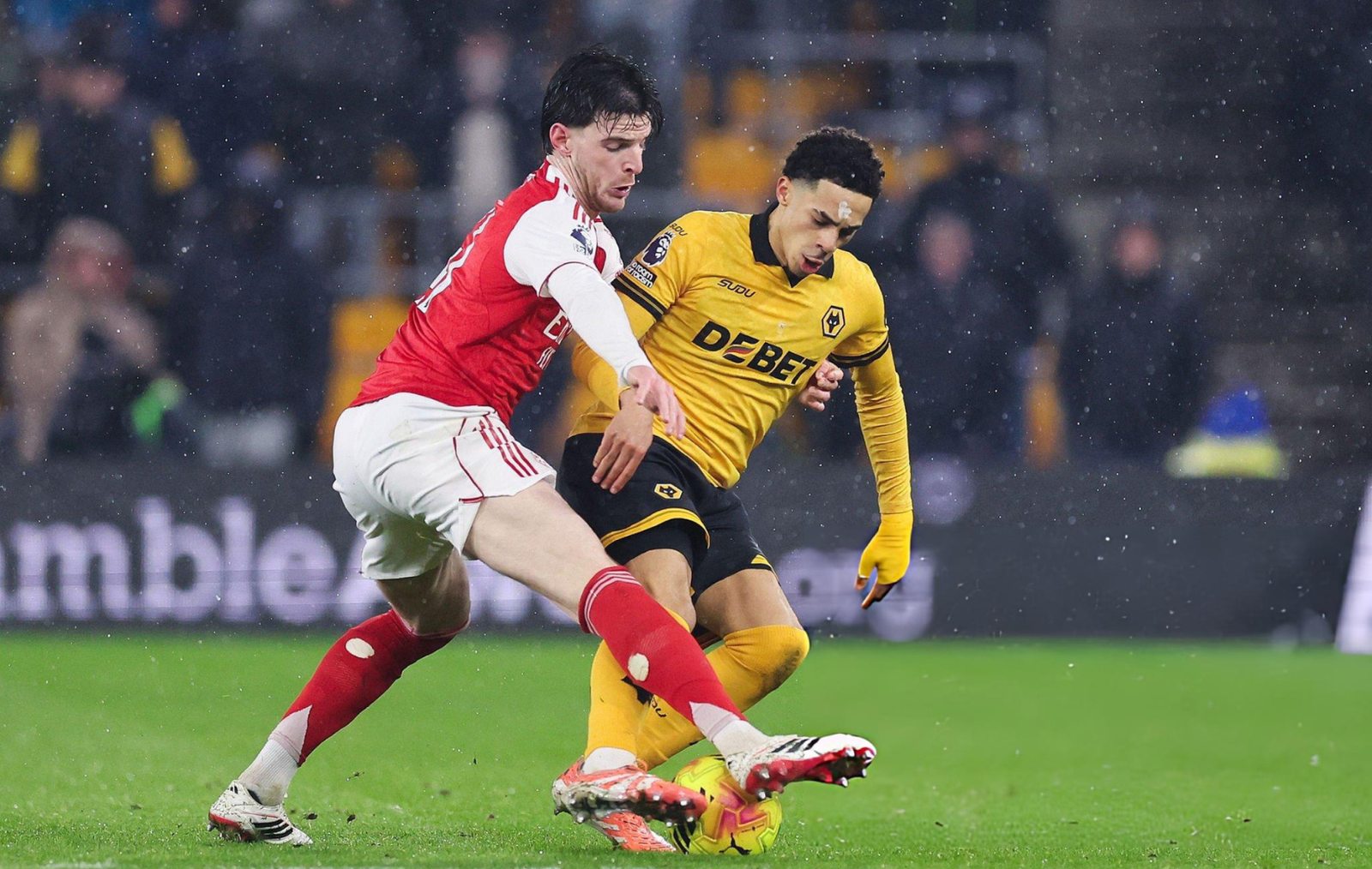 Arsenal Title Race Shaken After Wolves Slip as Man City Close the Gap